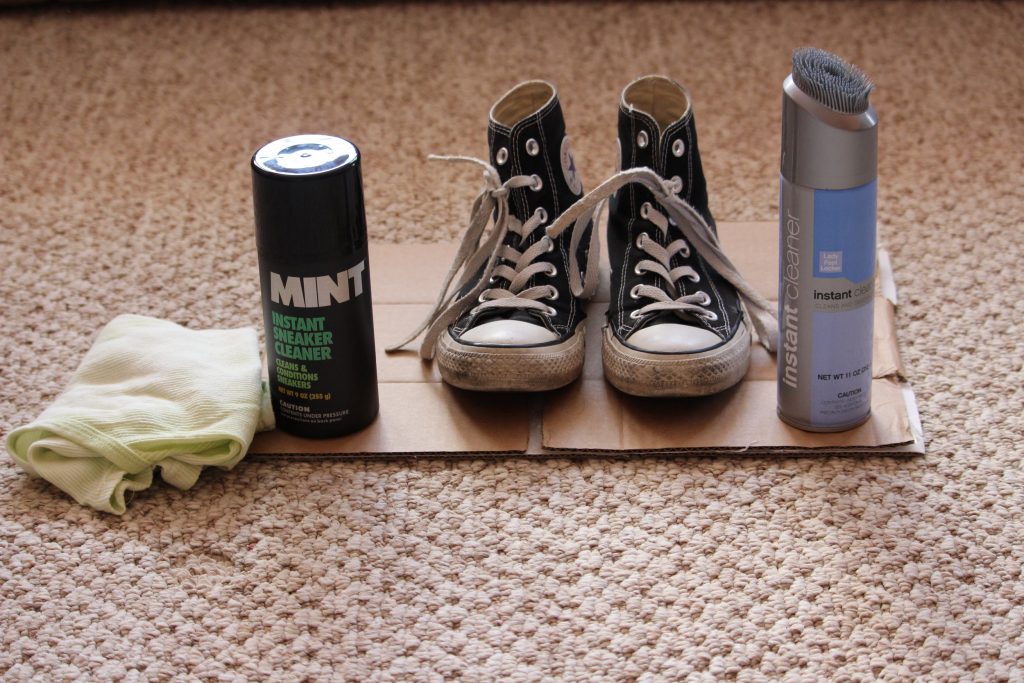 How to Easily Clean Your Sneakers/Shoes